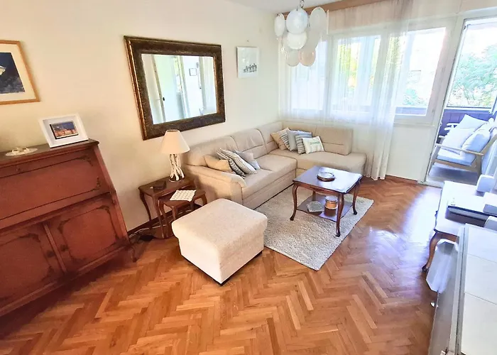 Spacious Split