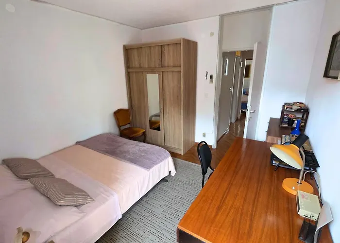 Spacious Apartment Split